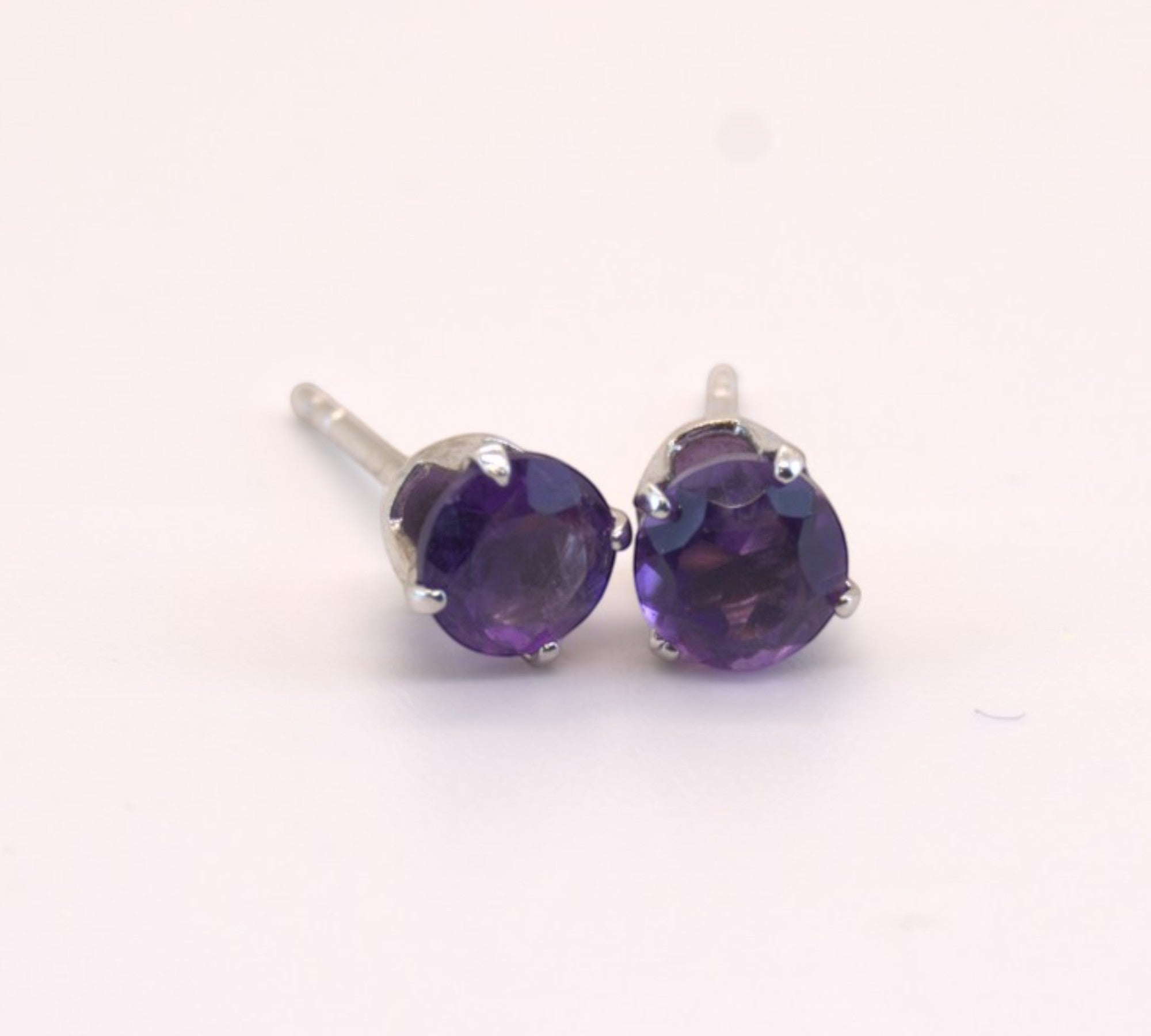 5053 Amethyst Stud Earrings