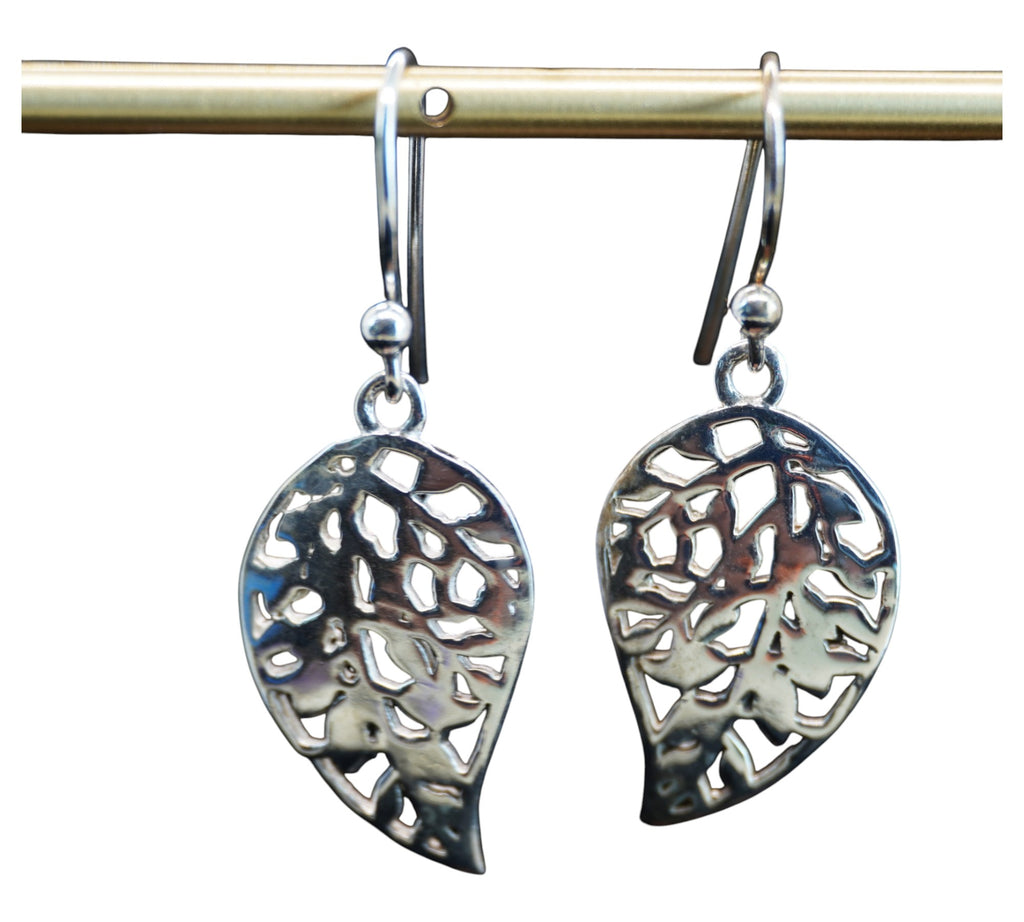 5071 Sterling Sliver Leaf Dangle Earrings