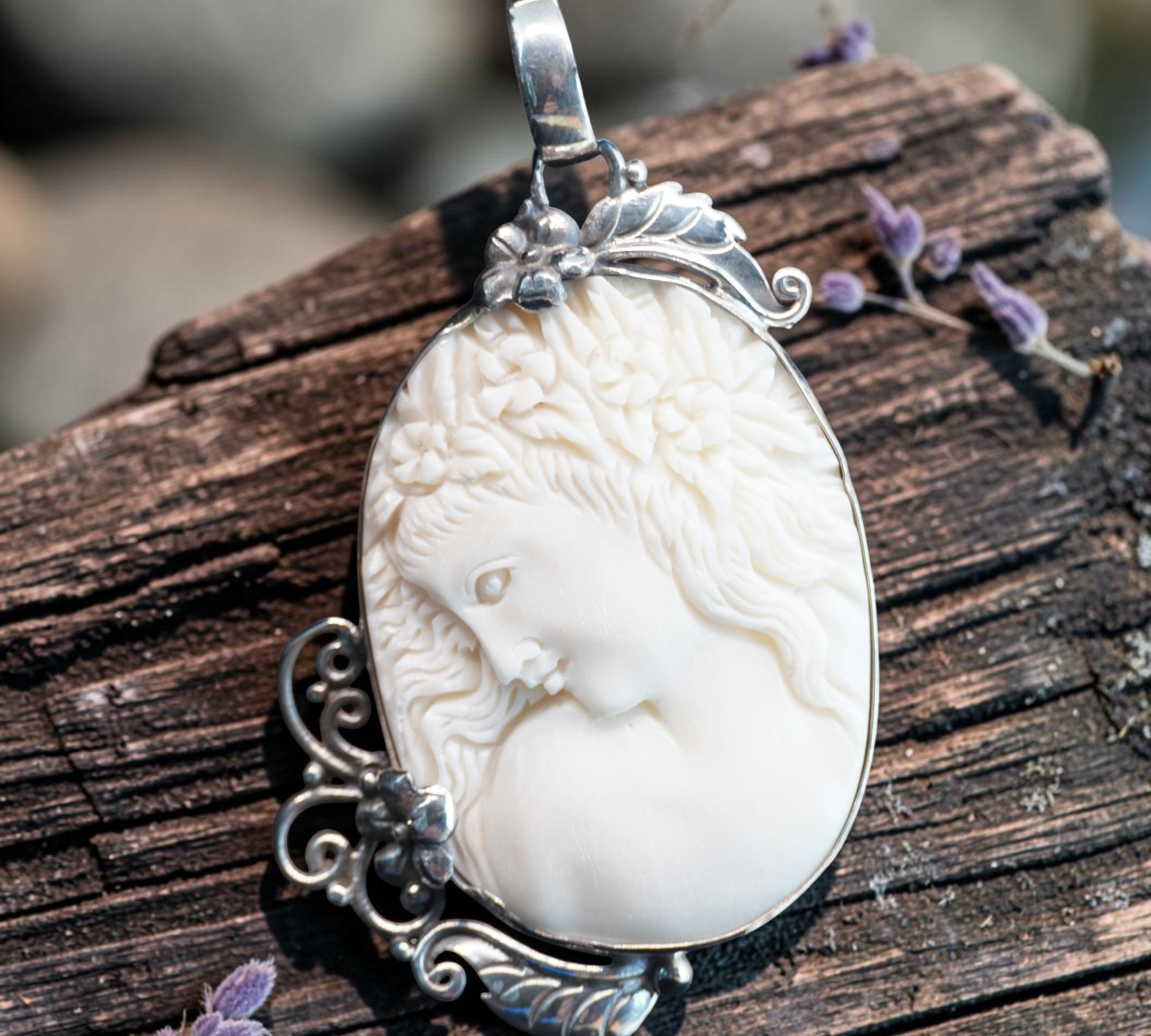 5077 Carved Bone Goddess Pendant