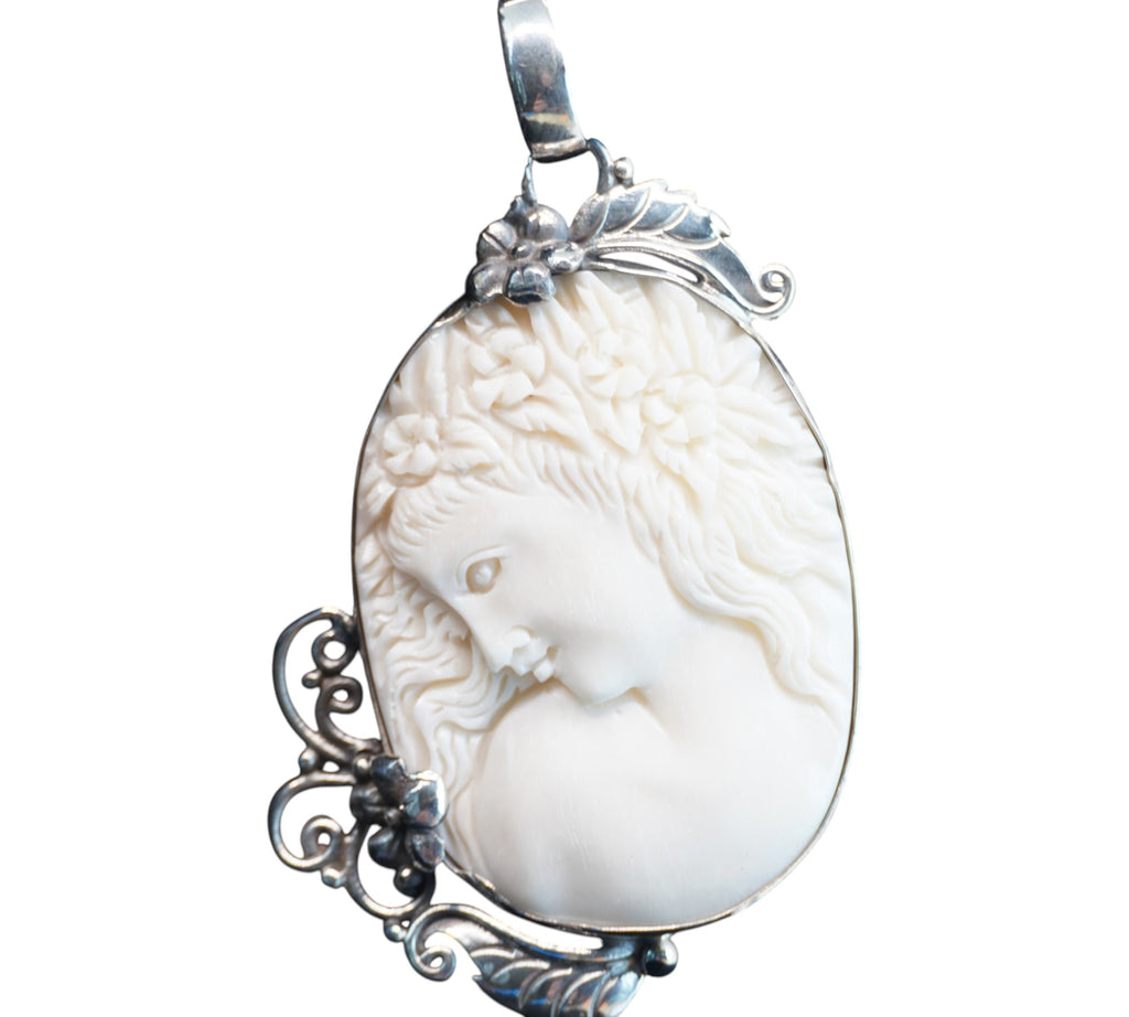5077 Carved Bone Goddess Pendant