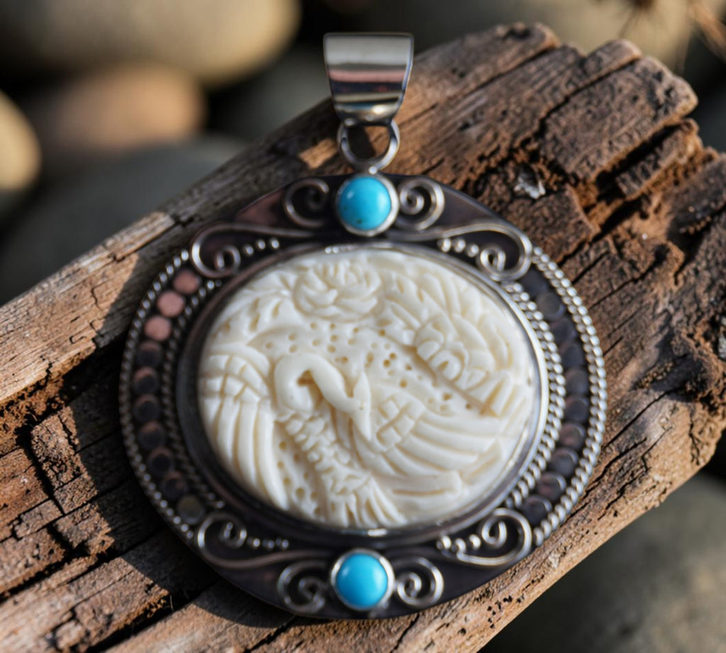 5079 Carved Bone Pendant