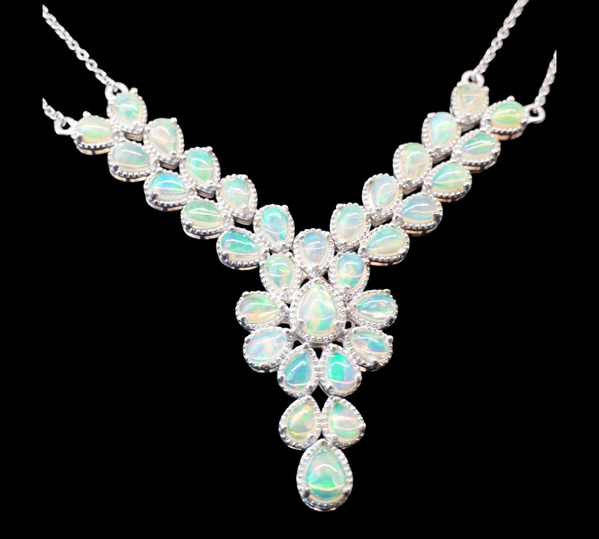 5087 Welo Opal "Y" Necklace