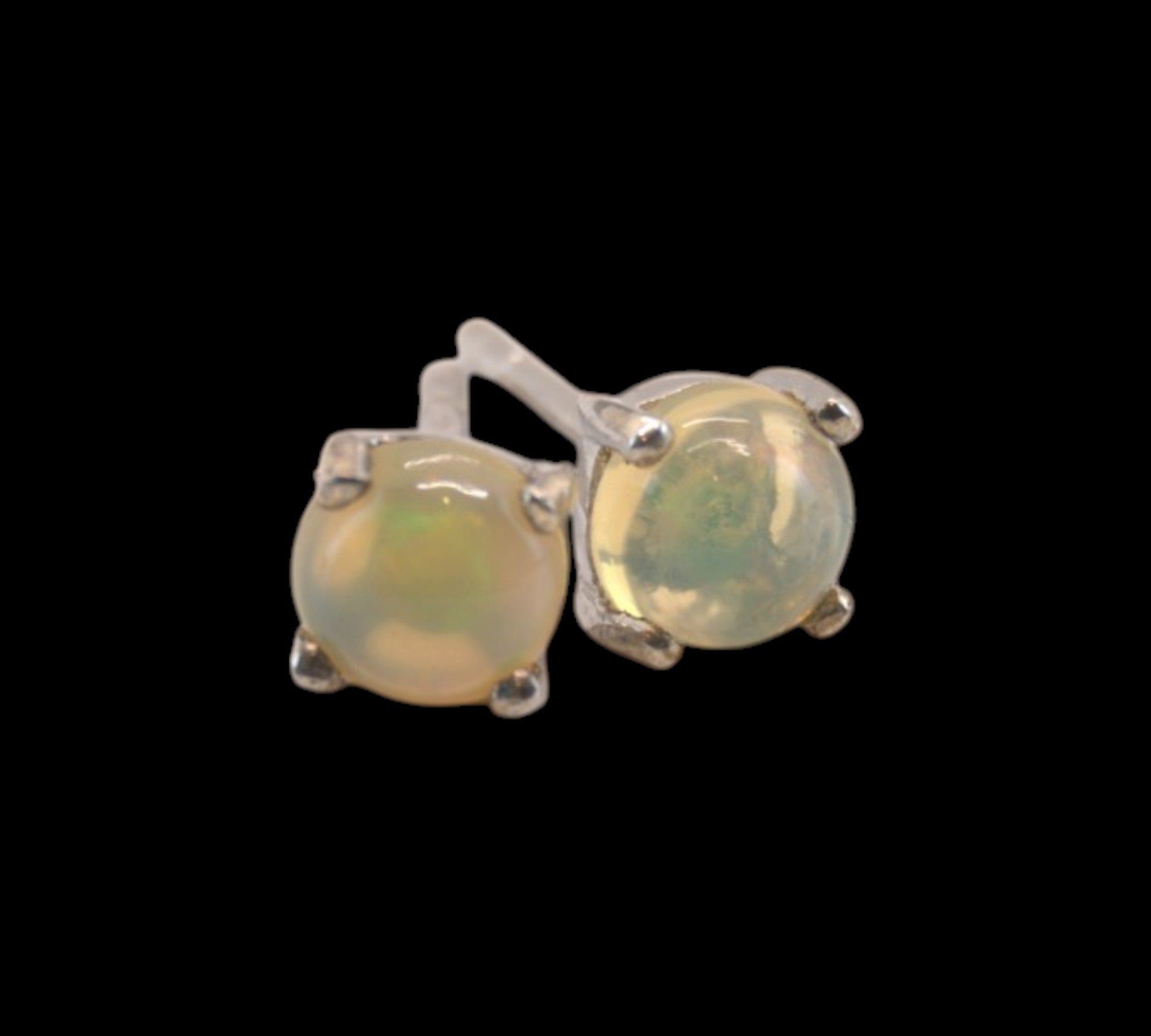 5088 Welo Opal Stud Earrings